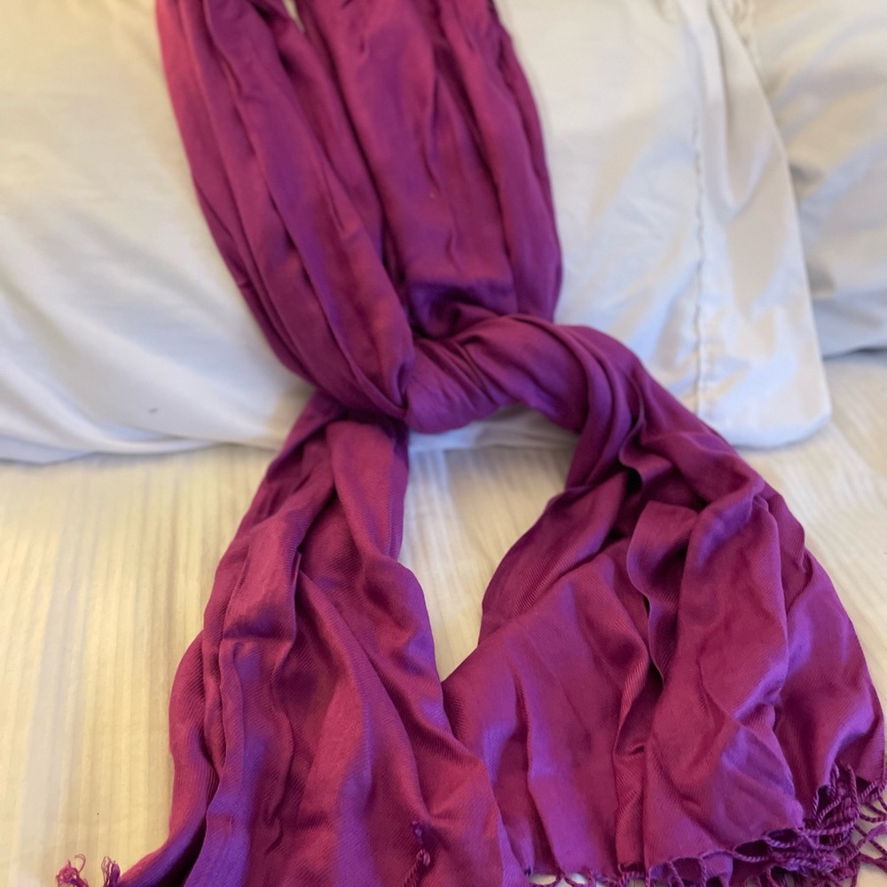 Italian Chic Purple Scarf